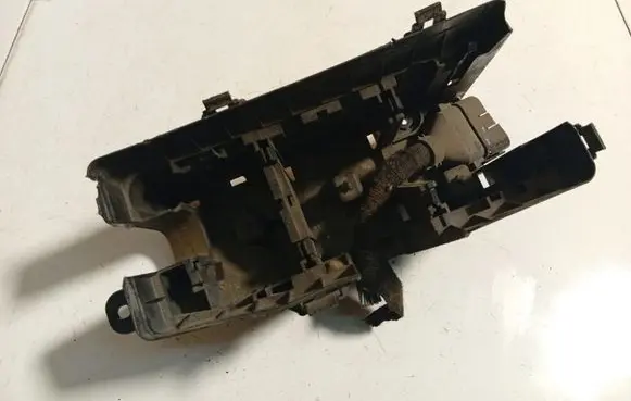 Opel Antara Fuse box cover 