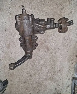 Nissan Patrol Y60 Steering rack