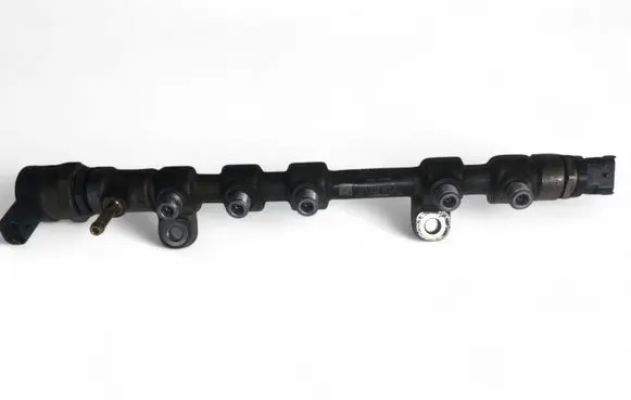 Fuel main line pipe