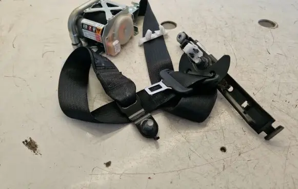 Jeep Grand Cherokee Front seatbelt P5ME37DX9AD