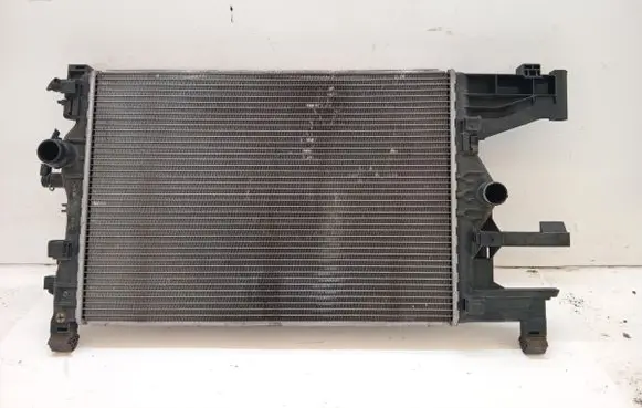 Opel Astra J Coolant radiator 13267656