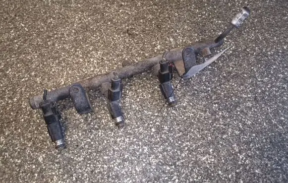 Chrysler Voyager Fuel injectors set 0280155784