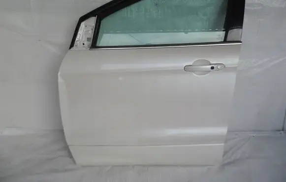Ford Kuga II Front door