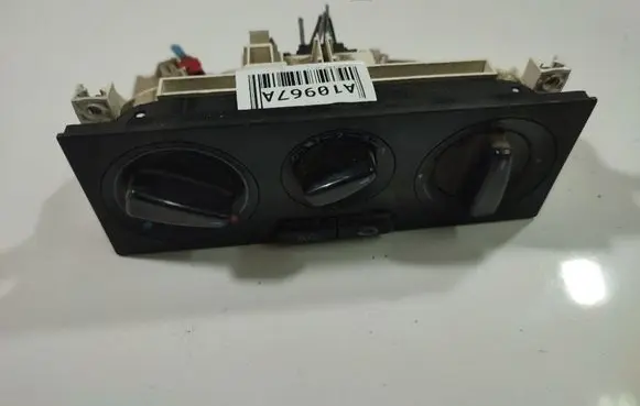 Volkswagen PASSAT B5 Climate control unit