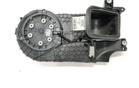 Ford C-MAX II Hybrid/electric vehicle battery fan FM5810C709CA T1021098A T1016326U