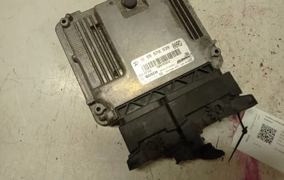 Opel Insignia A Engine control unit/module 55573539 0281015774