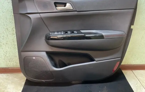 Front door card panel trim