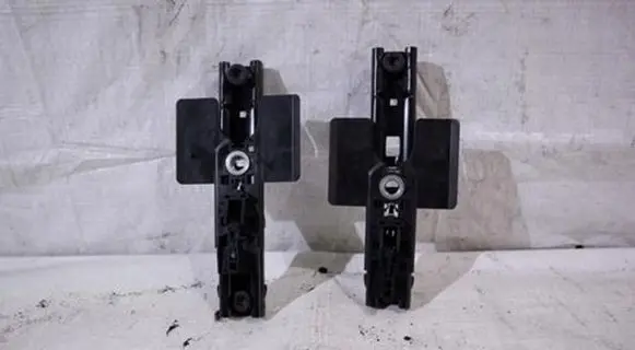 Ford C-MAX II Seat belt adjustment rail 