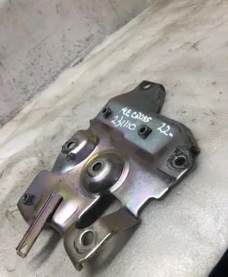 Mitsubishi Eclipse Cross Other engine bay part
