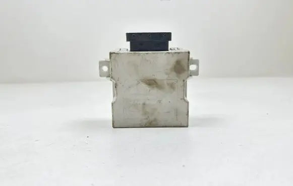 Toyota Avensis T250 Window wiper relay 150696