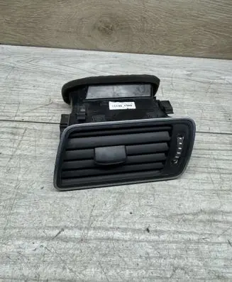 Volkswagen PASSAT B7 Dashboard side air vent grill/cover trim 3AC819701A