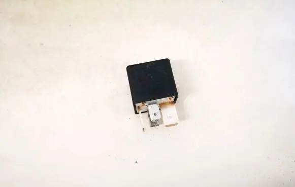 Audi A4 S4 B5 8D Other relay 443951253j 899511000
