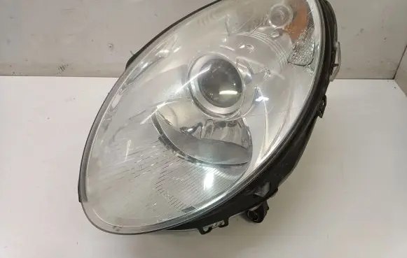 Mercedes-Benz R W251 Headlight/headlamp A2518200161