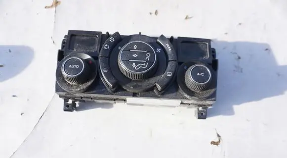 Peugeot 5008 Climate control unit