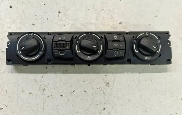 BMW 5 E60 E61 Climate control unit 6411698850201 11419110