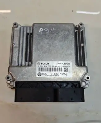 BMW 5 E60 E61 Engine control unit/module 7823420 0281014572 030350718