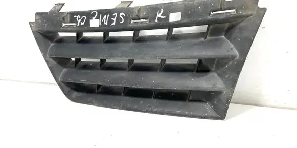 Renault Scenic II - Grand scenic II Front bumper upper radiator grill 8200140329