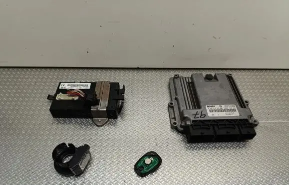Renault Trafic II (X83) Engine ECU kit and lock set 237101754R 237102011R 0281018497