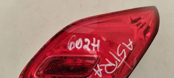 Opel Astra J Tailgate rear/tail lights LAMPAPRAWAASTRA