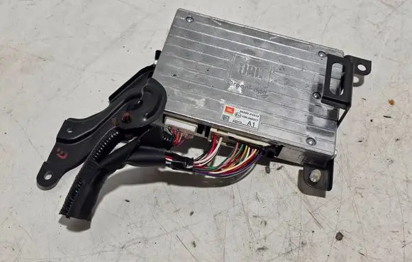 Toyota C-HR I Sound amplifier 86280F4010 2763478 10R048377