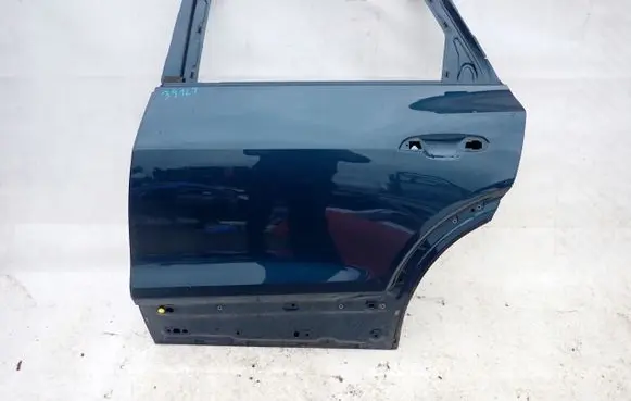 Audi e-tron Rear door