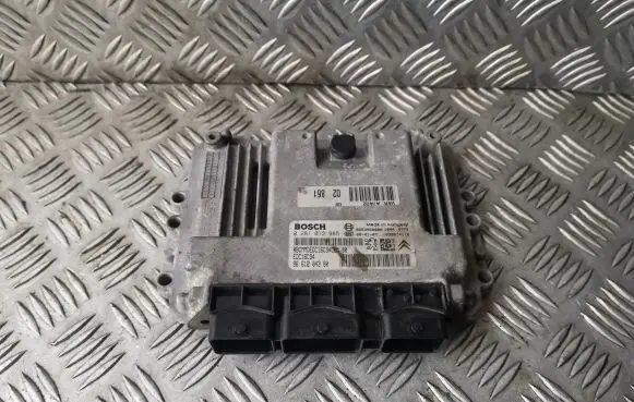 Peugeot 207 Engine control unit/module 0281012985 9661204380