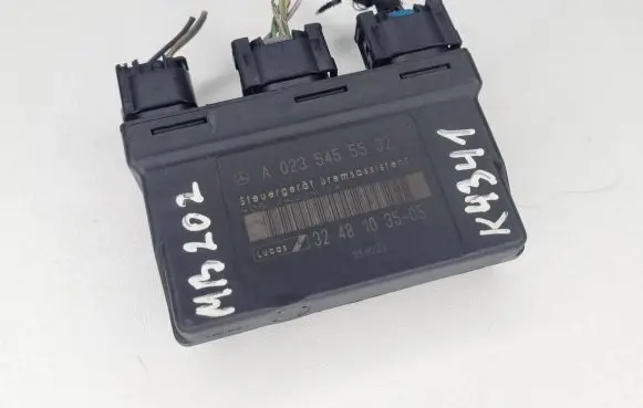 Mercedes-Benz C W202 ABS control unit/module 32481035-05 A0235455532