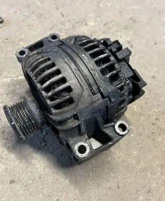 Jeep Grand Cherokee (WJ) Generator/alternator 0124515084 150420 P0189072