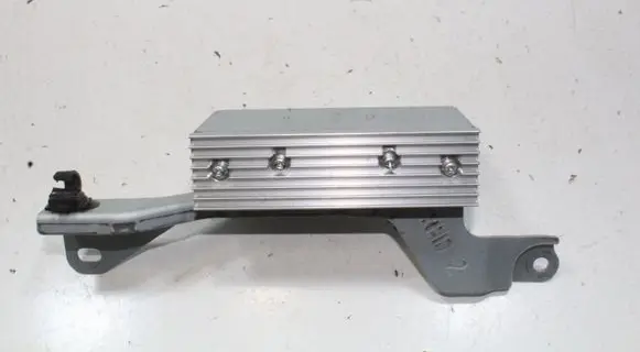 Lexus RC Sound amplifier 8624024170