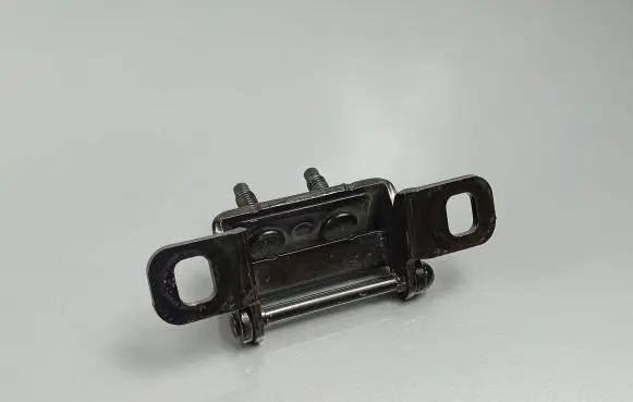 Jeep Cherokee Tailgate/trunk/boot hinge