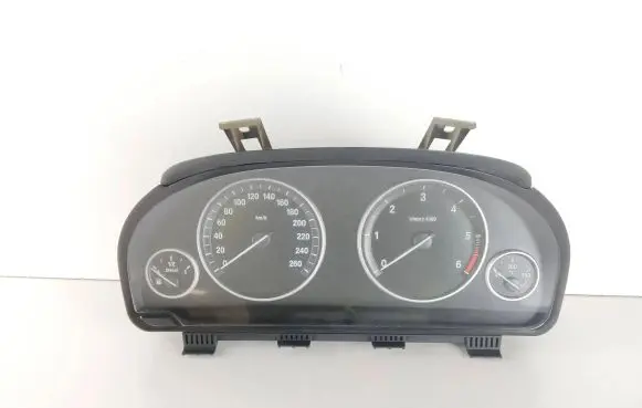 BMW 5 F10 F11 Speedometer (instrument cluster) 9364607