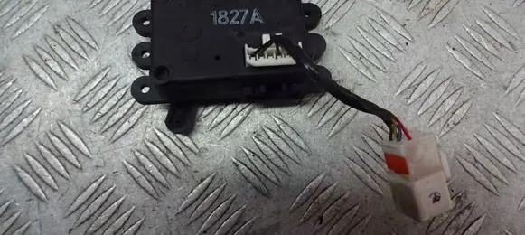 Mazda Premacy A/C air flow flap actuator/motor 1827A