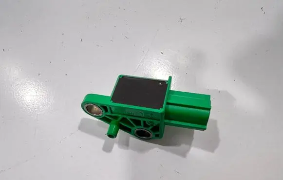 Audi Q7 4L Airbag deployment crash/impact sensor 1K0909606