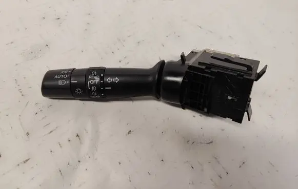 Honda CR-V Indicator stalk M52531