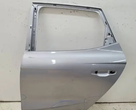 Seat Arona Rear door