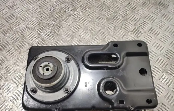 Battery box tray