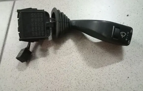 Opel Omega B2 Wiper control stalk 090494655