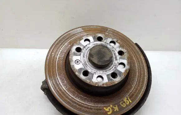 Volkswagen Touran III Rear wheel hub