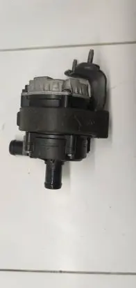 Renault Clio V Water pump 210118431R