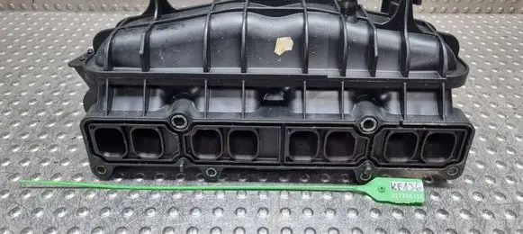 Ford Focus Intake manifold S27705136 BM5G9424DC