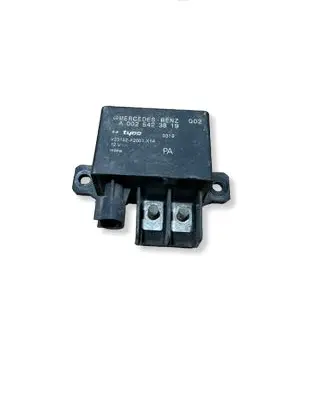 Mercedes-Benz E W211 Charging relay A0025423819 23132A2001314