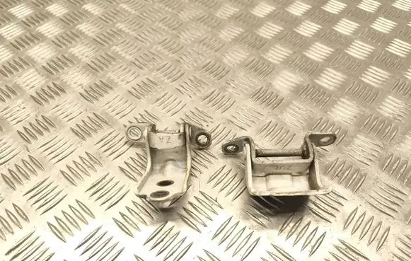 Subaru Legacy Rear door hinge set 