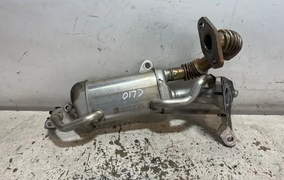 Renault Clio IV EGR valve cooler 147357324R 61150317E
