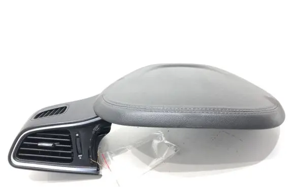 Rear air vent grill