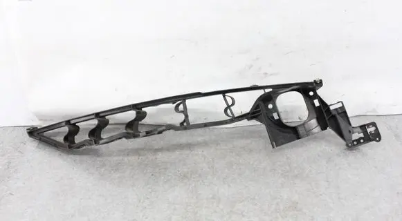 BMW X5M E70 Fender mounting bracket 7157990 51657157990