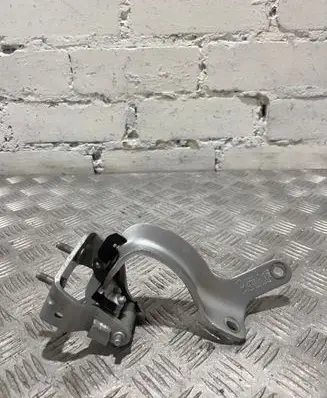 Audi Q7 4L Tailgate/trunk/boot hinge 4L0827299
