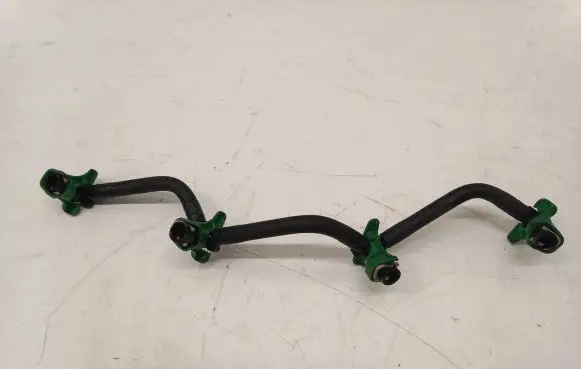 Volvo V60 Fuel return line/hose 210115 183155