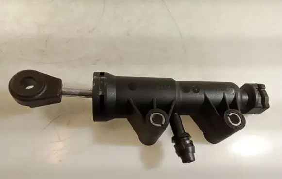 Mercedes-Benz E W212 Clutch slave cylinder A6392900112