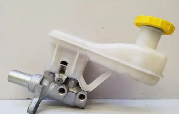 Chrysler Pacifica Master brake cylinder 9284158000731507204943