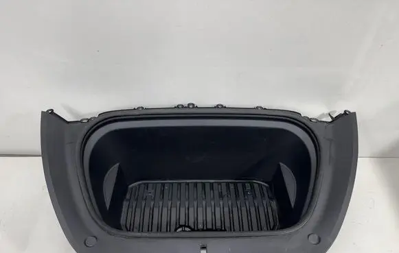 Tesla Model Y Radiator trim 149260600E